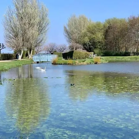 F2 Calme Et Elegant *