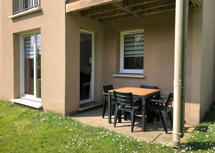 F2 Calme Et élégant * Équemauville